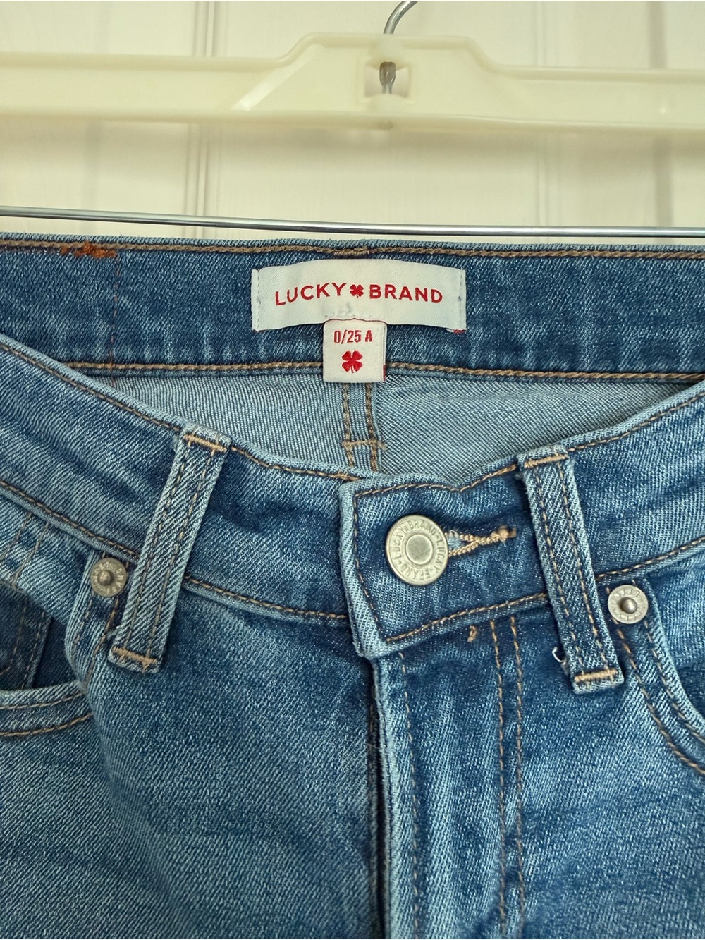 Lucky Brand Women's Blue Denim Jeans - Mid Rise Boot Cut